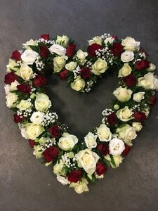 rouwarrangement hart open-S 23-cm